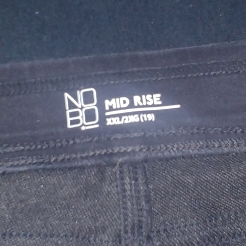 Capris - Picture 3 of 3